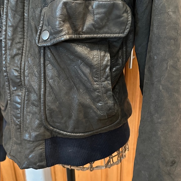 U2 Wear Me Out Black Bomber Leather Jacket, size 38. Zip, snap front. - Picture 3 of 14